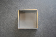 画像をギャラリービューアに読み込む, AWA Kakubachi/有田焼