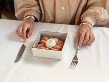 画像をギャラリービューアに読み込む, AWA Kakubachi/有田焼